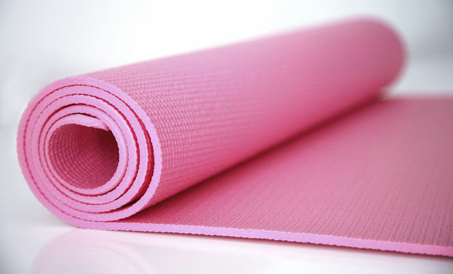 Thảm tập Yoga PVC có giá rẻ